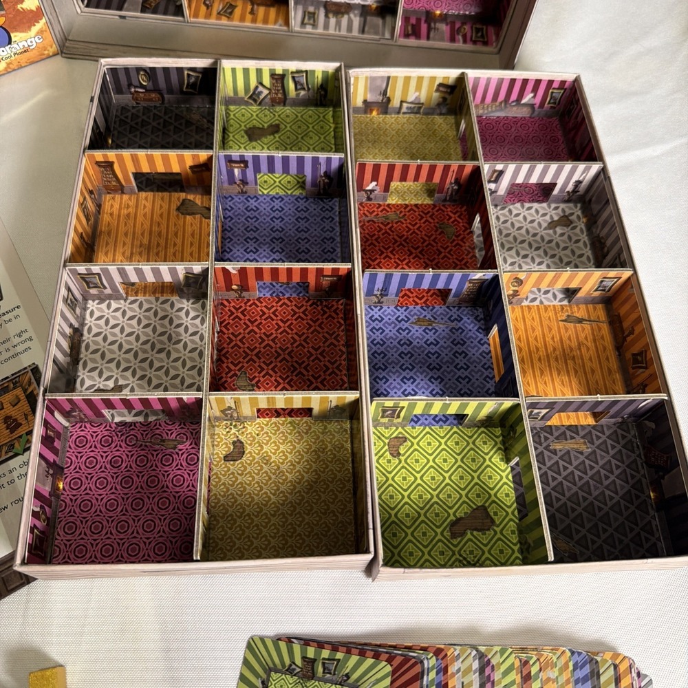 Shaky Manor - The Tilted Treasure Hunt! Board Game By Blue Orange 100% Complete - Picture 4 of 16